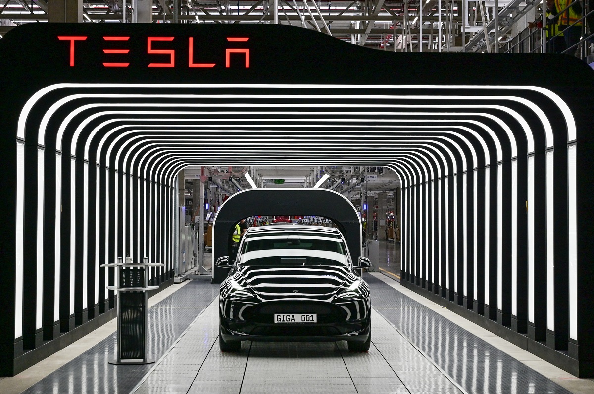 เทสลา Tesla รถยนต์ไฟฟ้า